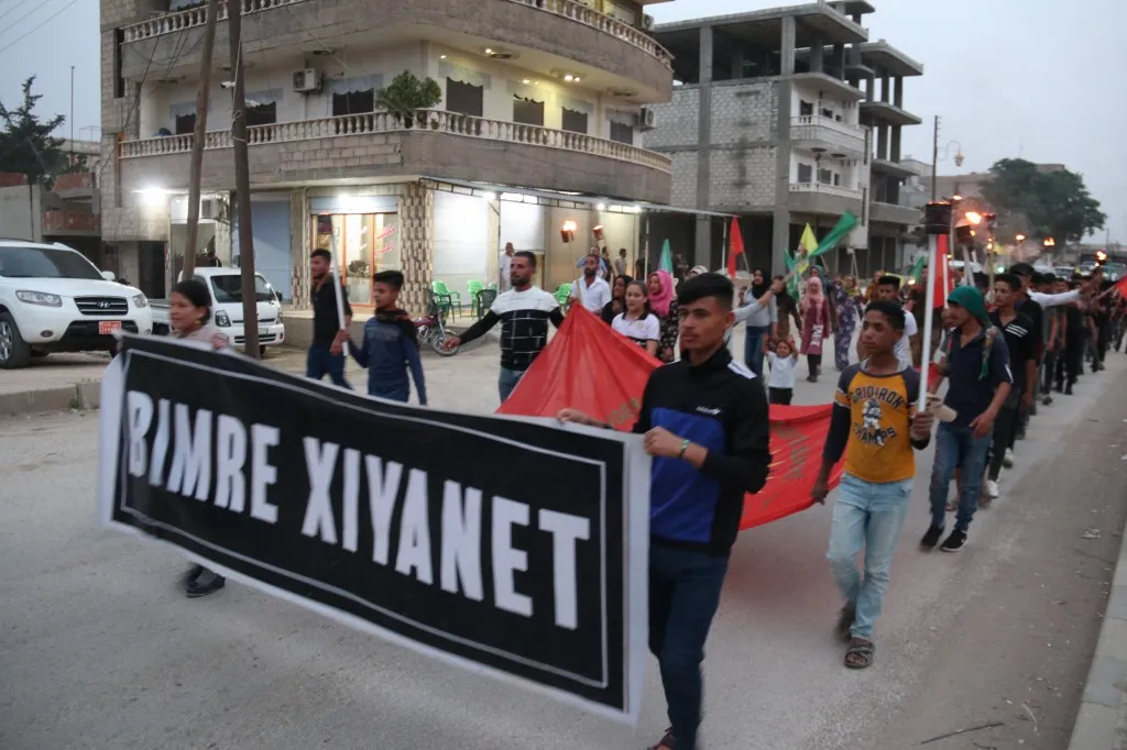 Ciwanên Kampa Newrozê beşdarî çalakiya "Konê Berxwedanê" bûn