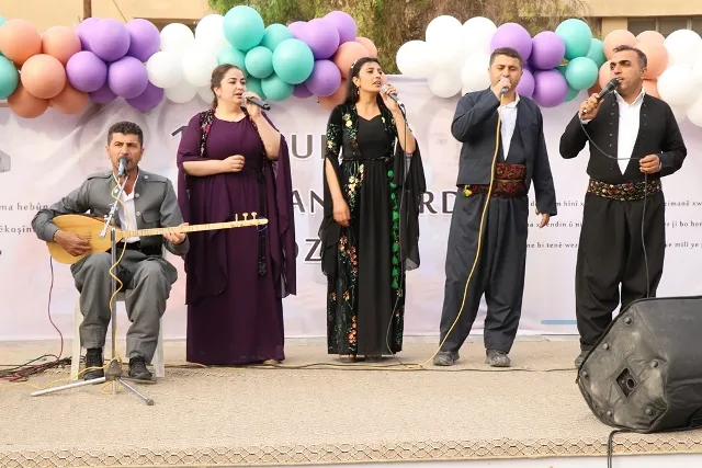 Bi boneya Roja Zimanê Kurdî çalakiyên cihereng