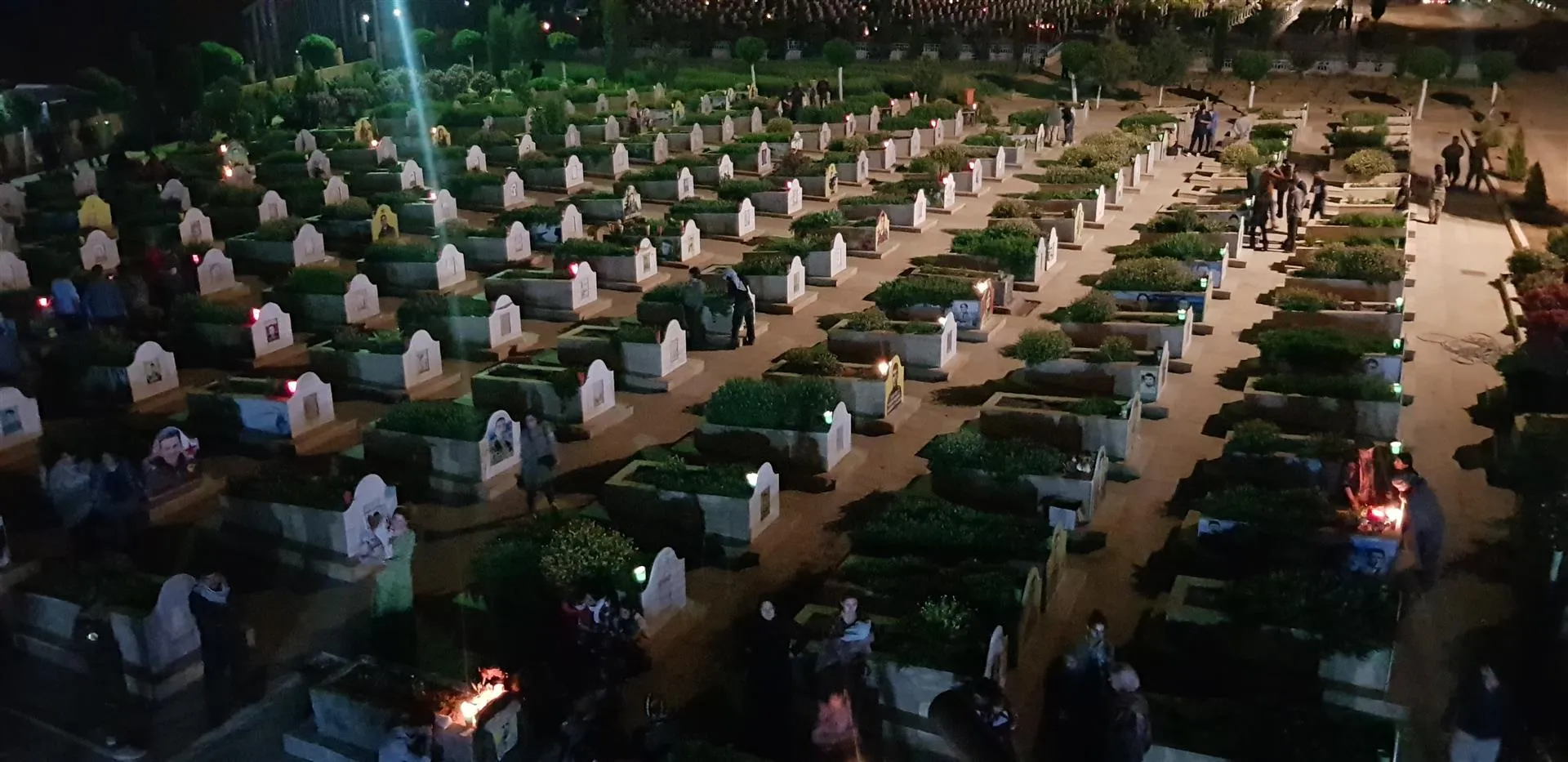 ​​​​​​​Bi boneya Cejna Remezanê serdana goristanên şehîdan hatin kirin- HATE NÛKIRIN