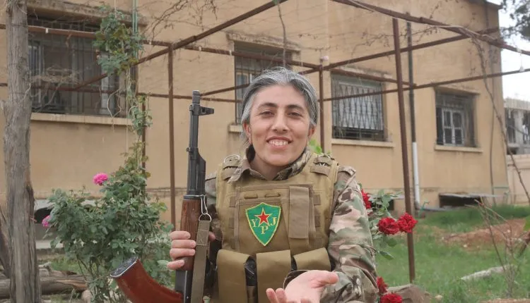 ​​​​​​​YPJ`ê şehadeta şervaneke xwe ragihand