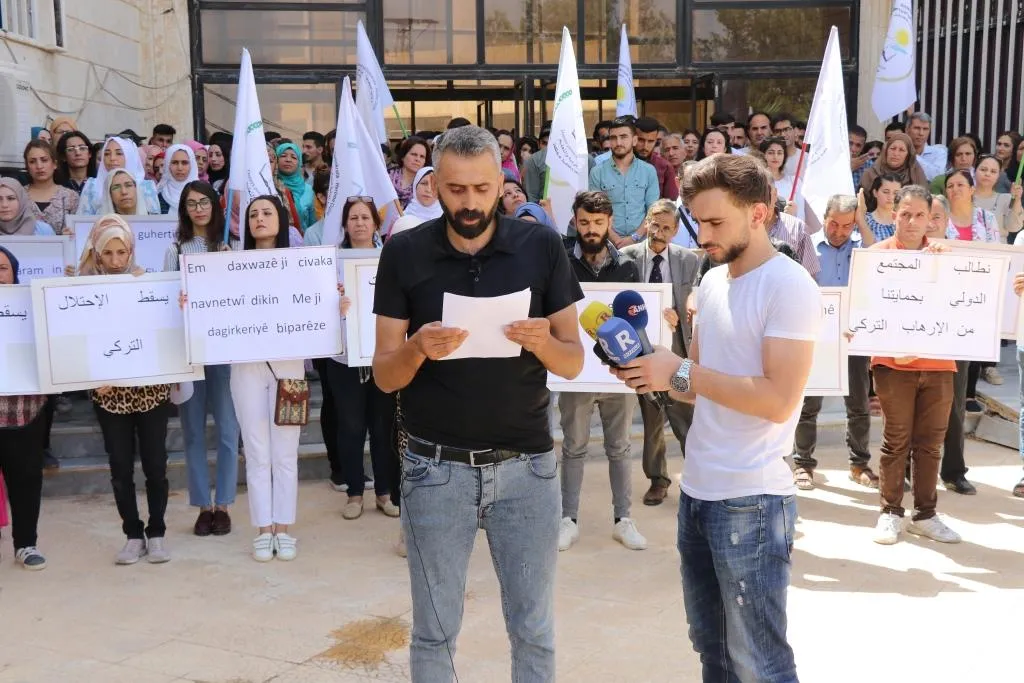 ​​​​​​​Saziyên perwerdê: Em rê nadin ku careke din herêm  bikeve bin metirsiyan