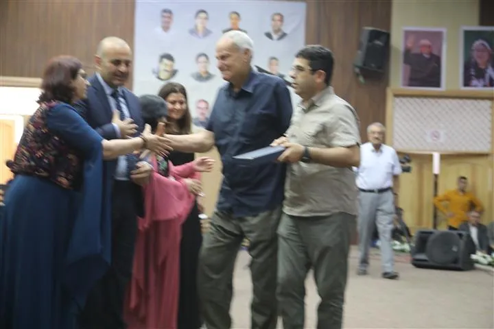 PYD`ê di kongreya xwe de hejmareke kesayetên welatparêz xelat kirin
