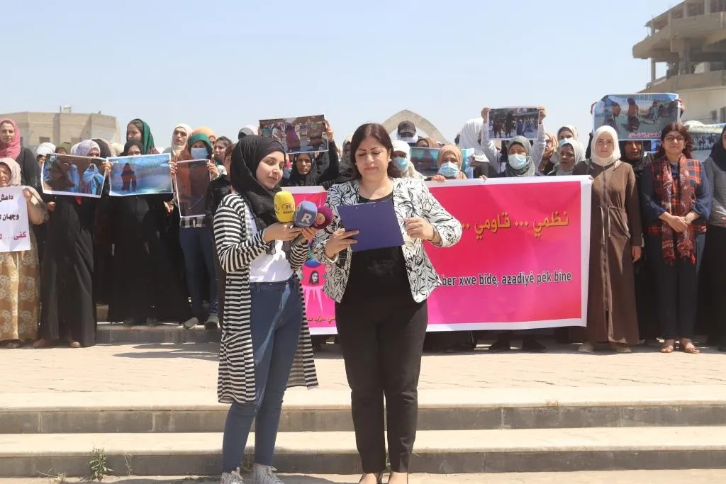 Jinan li Reqayê piştgirî da jinên ji Efganistanê