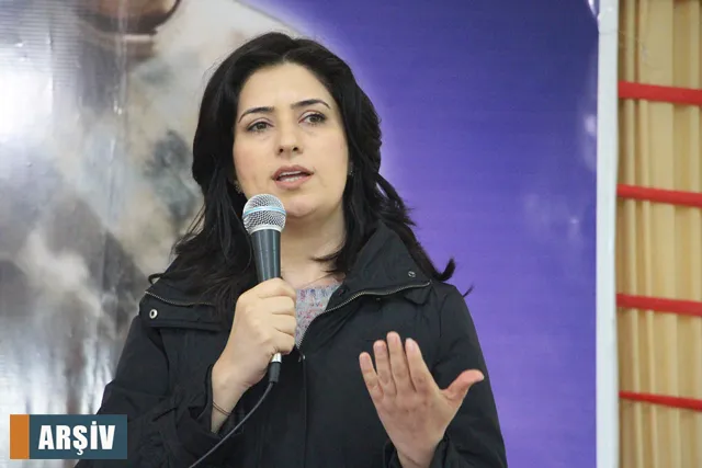 Evîn Siwêd: Êrişa li dijî Ferhad Şiblî hedefgirtina Rêveberiya Xweser e