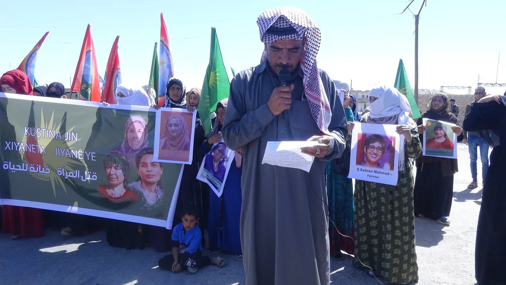 Şêniyên herêma Cizîrê şehîdên Komkujiya Helincê bi bîr anîn