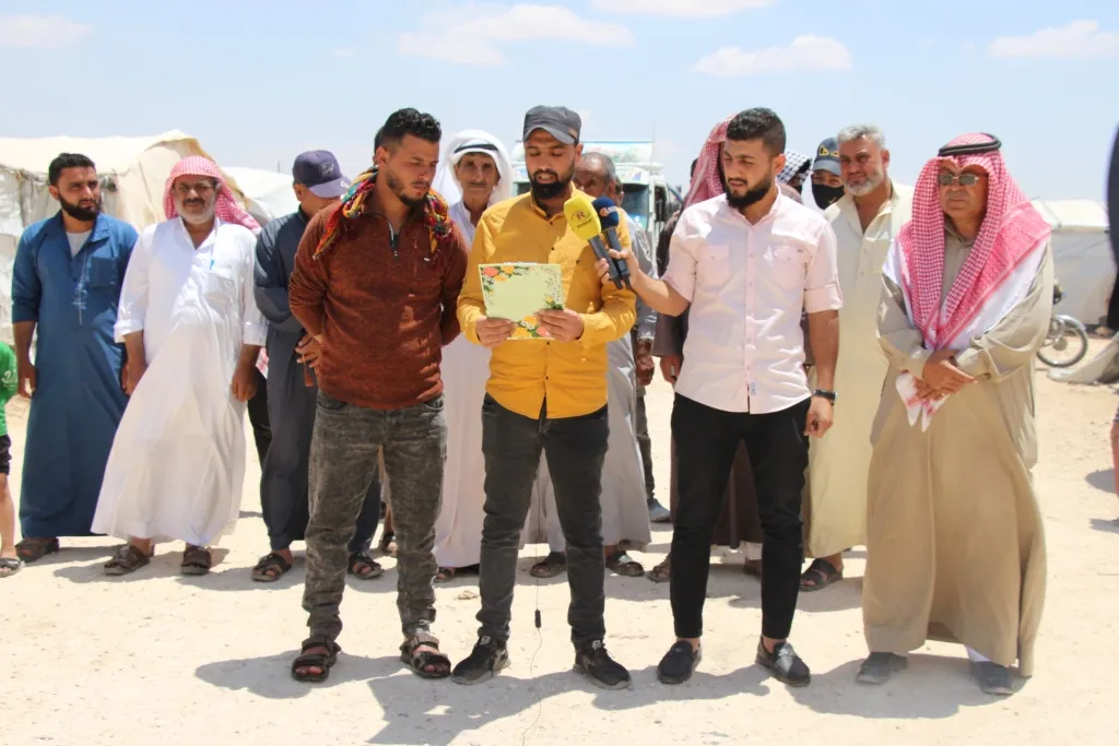 Koçberên li Minbicê nerazîbûn nîşanî gef û êrişên dewleta Tirk dan