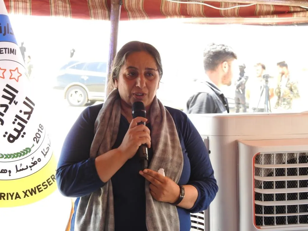Li Reqayê ji bo şehîd Ferhad Şiblî û hevalên wî konê sersaxiyê hat vedan