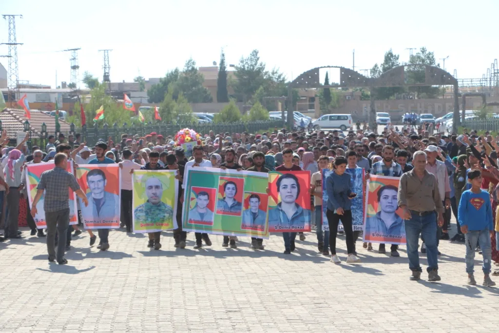 Di merasîma oxirkirina şehîdekî QSD`ê de: Heta serkeftinê em ê şopdarên rêya şehîdan bin