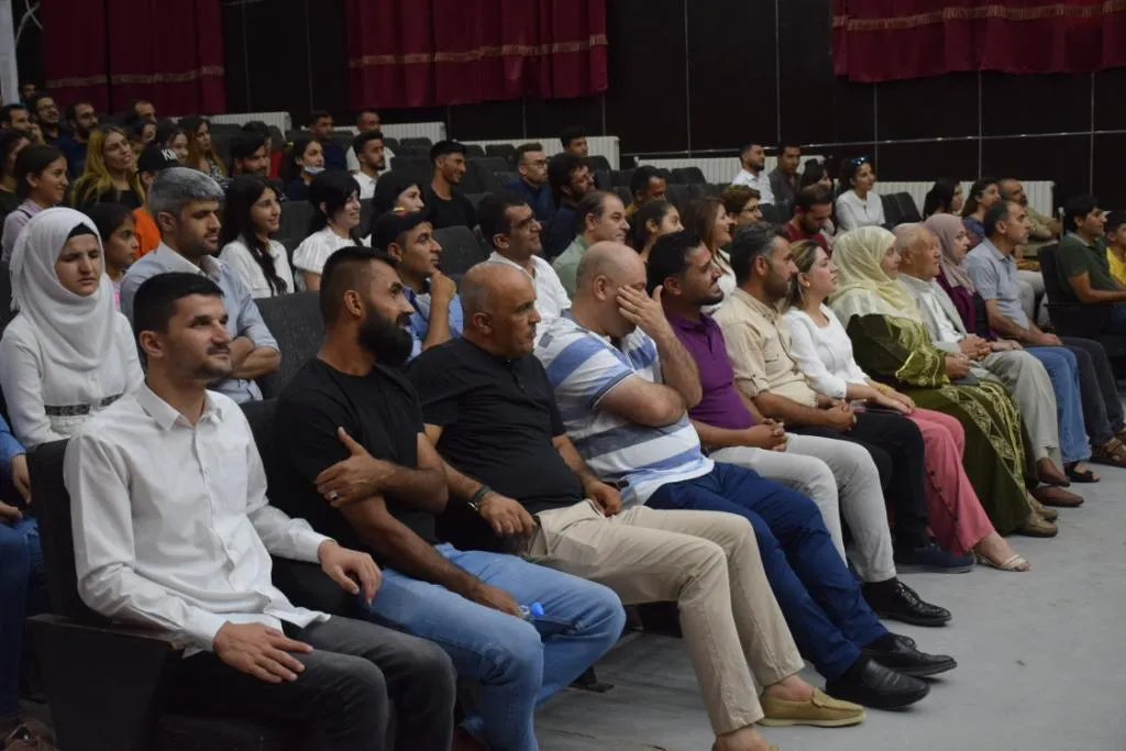 Mîhrîcana Wêjeyî ya Kobanê bi xelatkirina serkeftiyan bi dawî bû