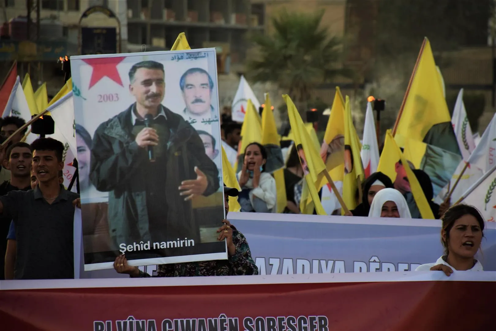 Ciwanên PYD`ê: Heta pêkanîna azadiya fîzîkî ya rêber Ocalan dê çalakiyên me dewam bikin