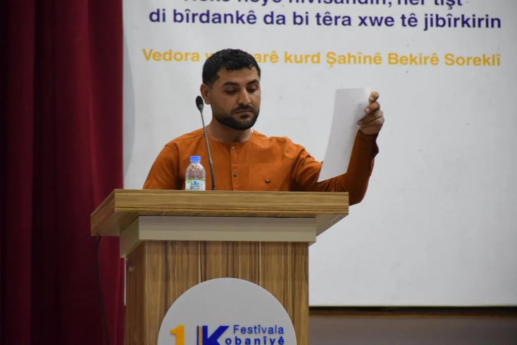 ​​​​​​​Şevbuhêrkeke wêjeyî û penalek di roja duyemîn a Mîhrîcana Wêjeyî ya Kobanê de
