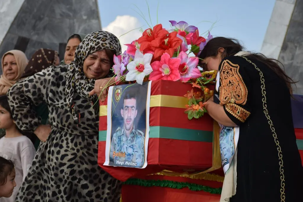 ​​​​​​​Ji bo şehîd Heqî Hilinc û Serdar Kobanê merasîmek hate lidarxistin