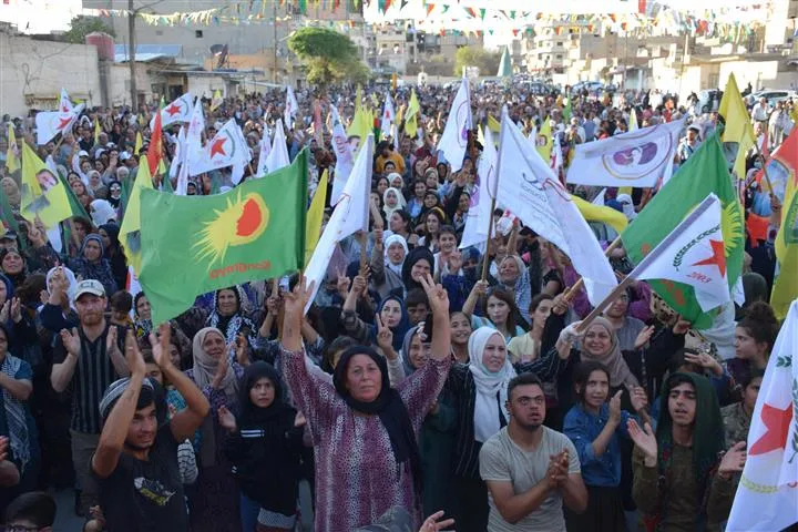 Ji bo piştgiriya berxwedana gerîla gel li Hesekê daket qadan