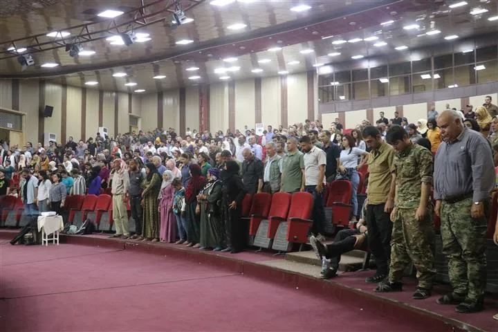 Belgefîlma Nûjiyan cara yekemîn li Rojava hate pêşandan