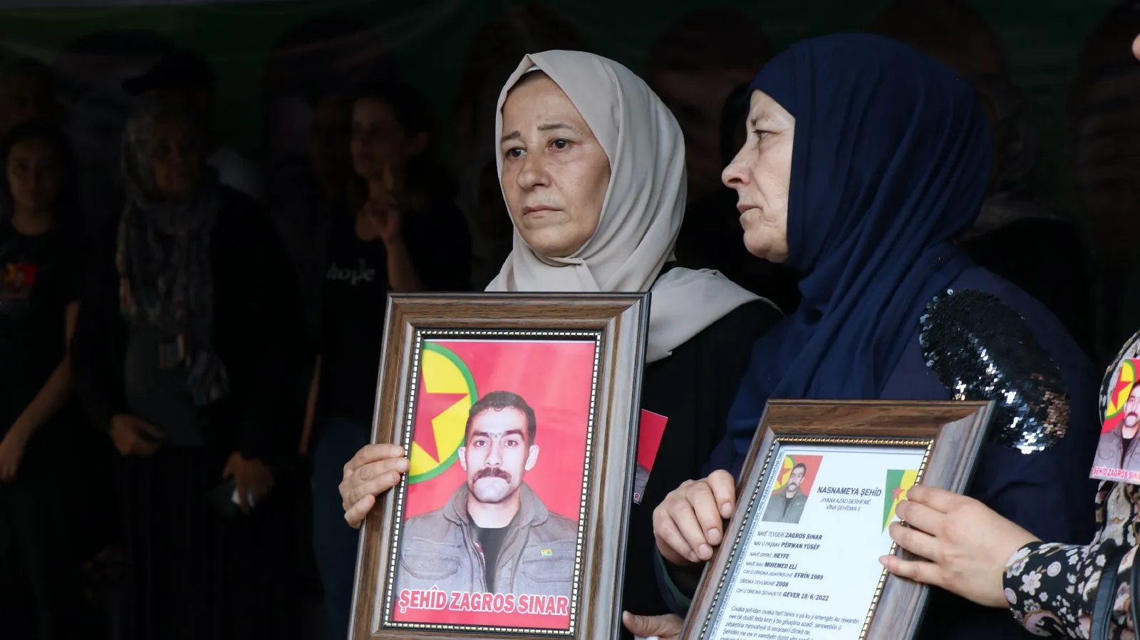 Şêniyên Helebê sersaxî ji malbata şehîd Zagros re xwest