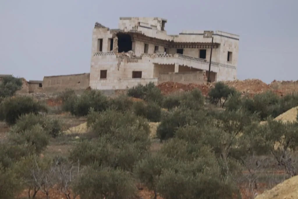 Bajarê Xwedawend Atargatîs bi yekdestî xeta berxwedanê hilbijartiye