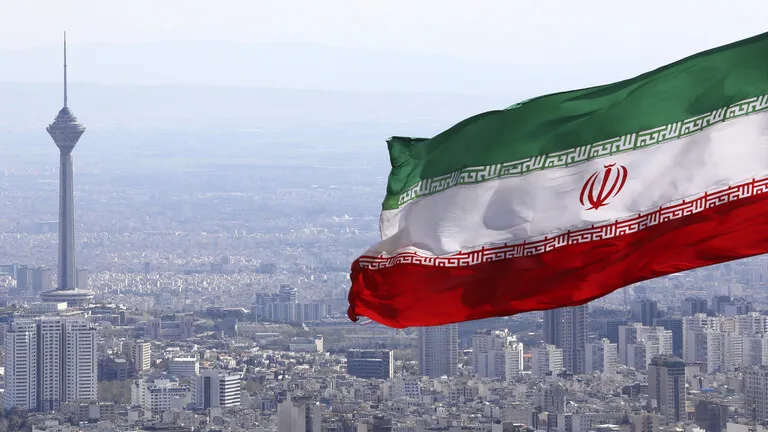 Tehran: Hewldanên avakirina hevbendiyên li dijî Îranê siyaseteke binkeftî ye