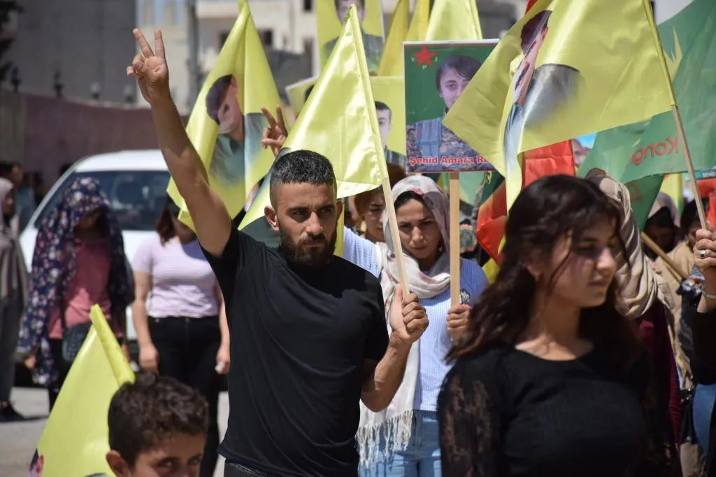 ​​​​​​​Zarokên şehîdan tecrîda li ser rêber Ocalan û êrişên dewleta Tirk şermezar kirin