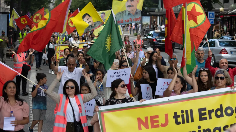 ​​​​​​​Li Stockholmê meşa li dijî bazara NATO’yê ya li ser Kurdan