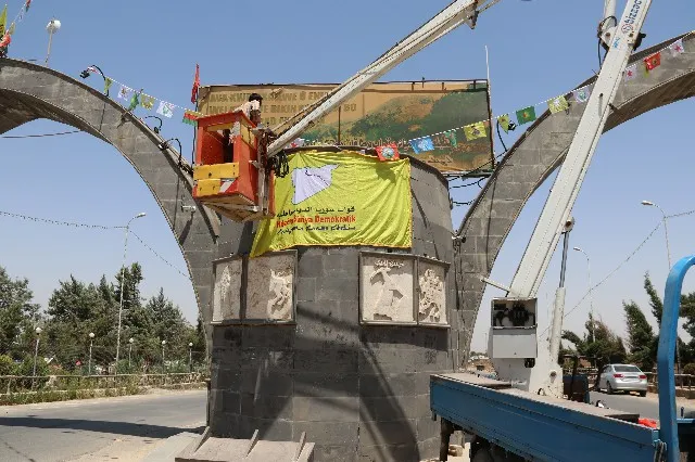Bakur û Rojhilatê Sûriyê di 10’emîn salvegera şoreşê de tê xemilandin