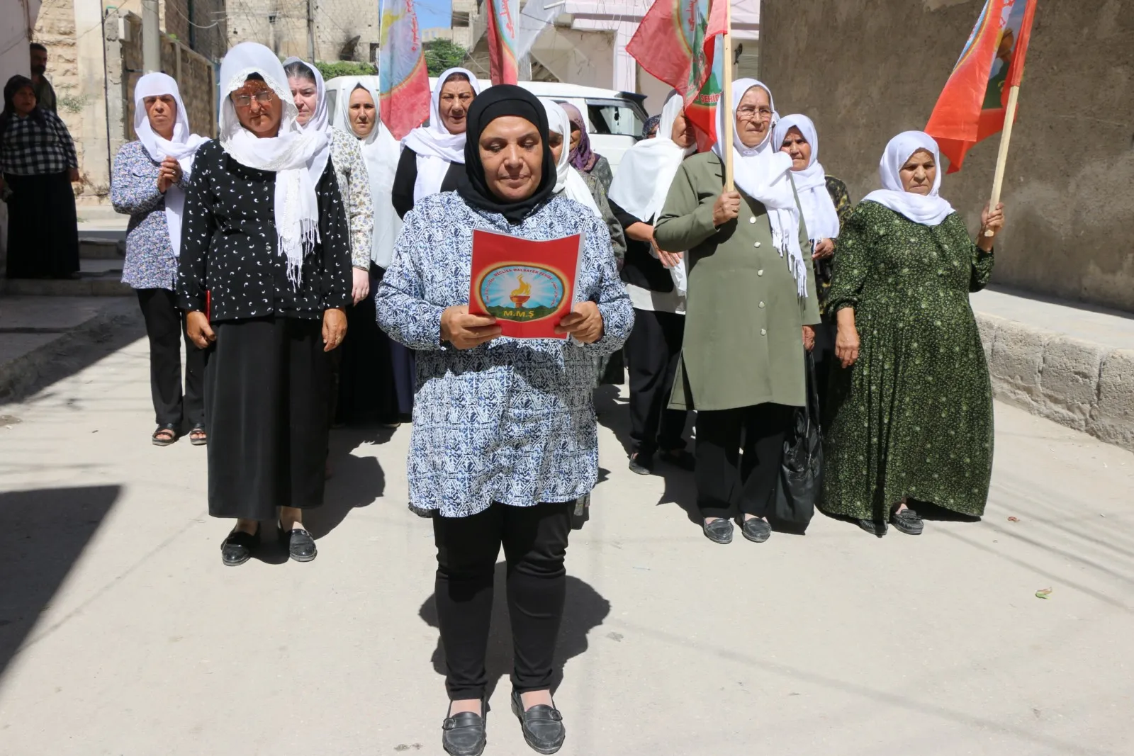 Dayikên Aştiyê li Helebê şehîd Jiyan Tolhildan, Barîn Botan û Roj Xabûr bi bîr anî