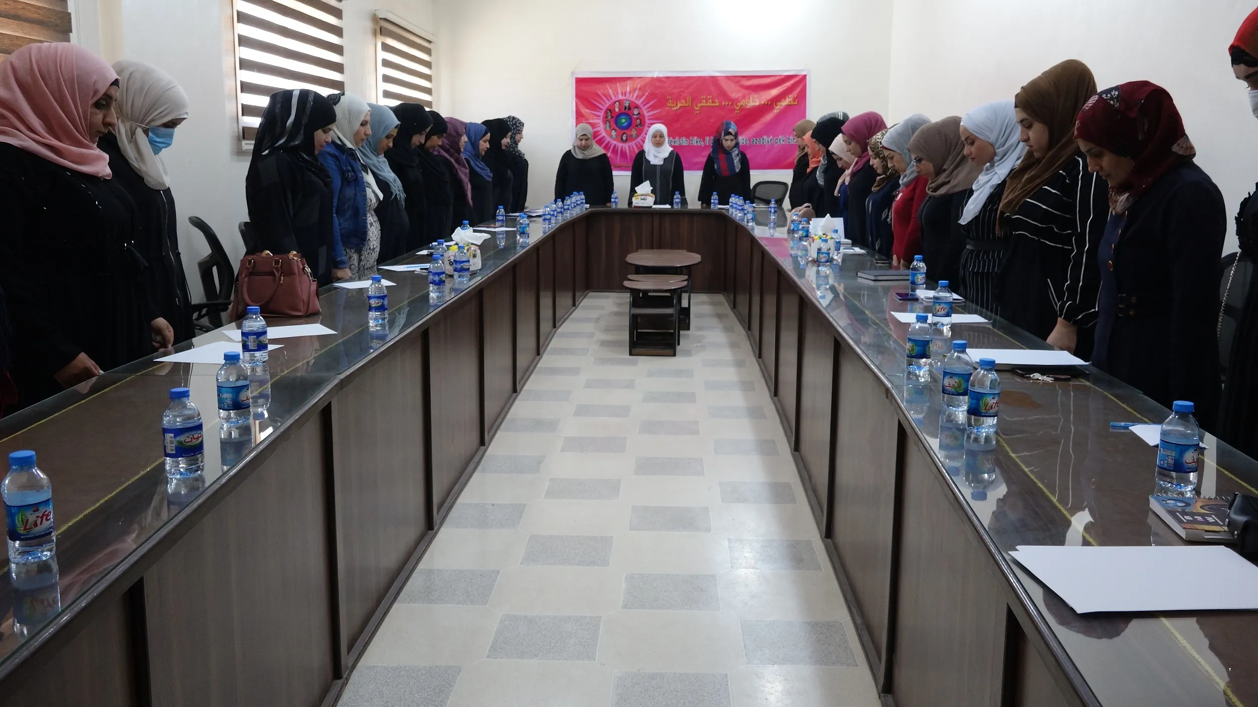 Meclisên jinan: Divê qedexeya firîna balafiran li herêmê bê ragihandin