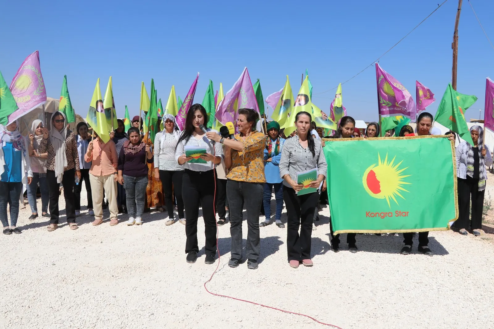 Saziyên sivîl ên Efrîn û Şehbayê dengê xwe tev li banga girtina qada hewayê kir