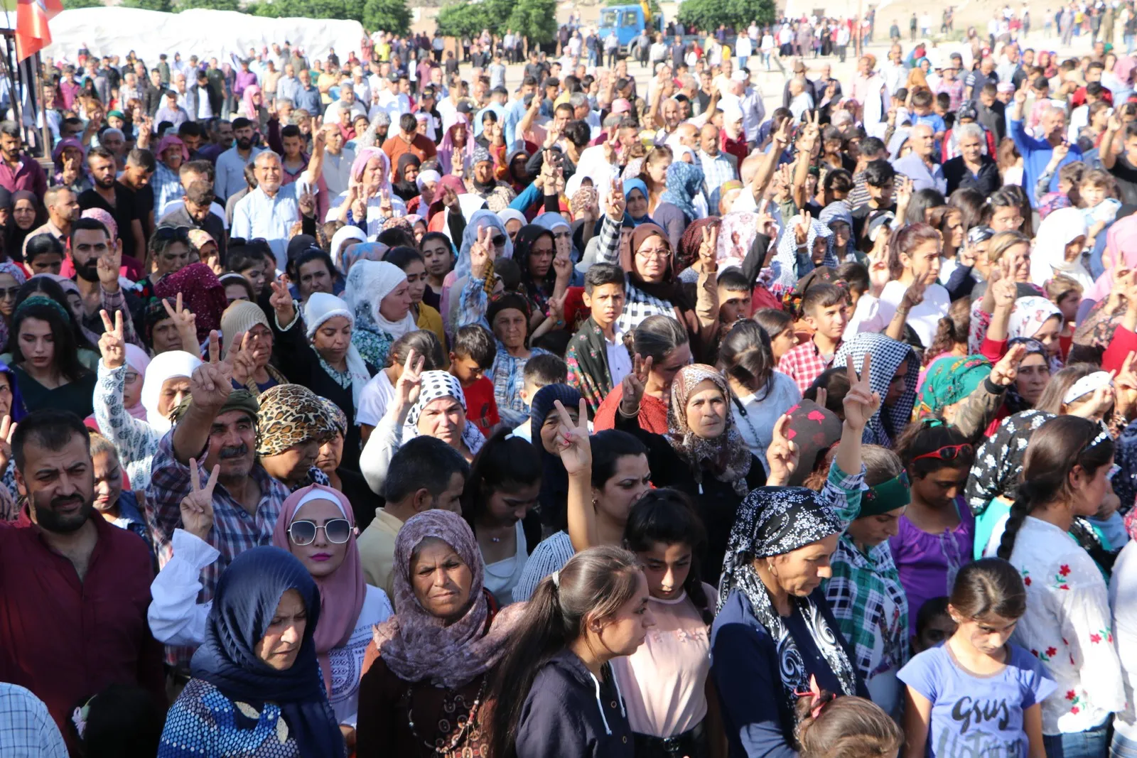 ​​​​​​​Şêniyên herêma Efrînê salvegera Şoreşa 19’ê Tîrmehê bi coş pîroz kir