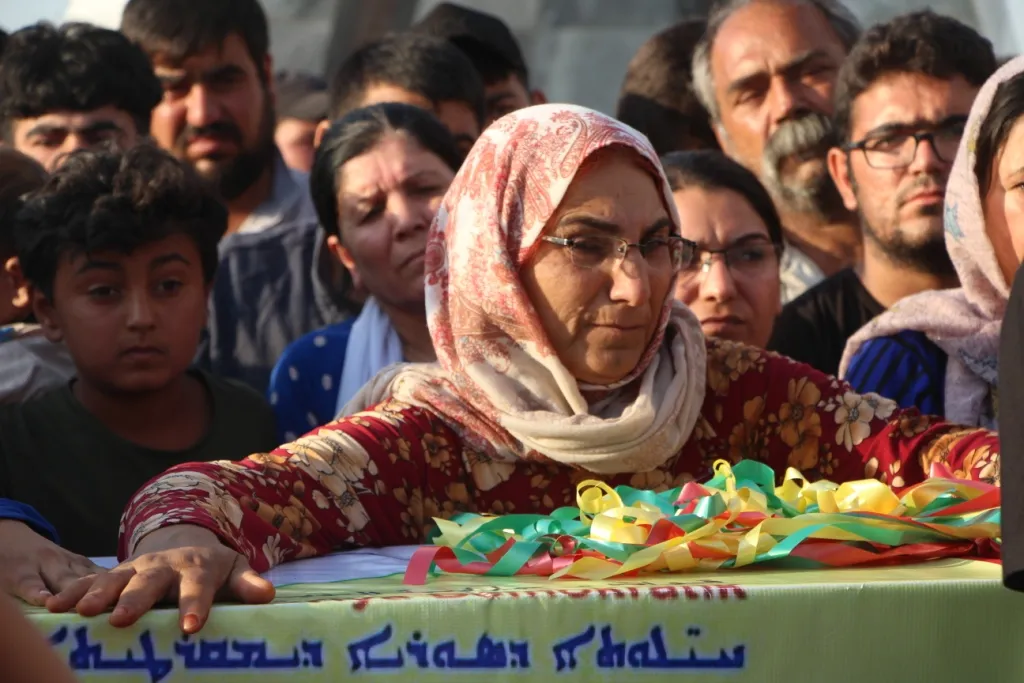 Li Kobanê û Minbicê 4 şehîd hatin oxirkirin