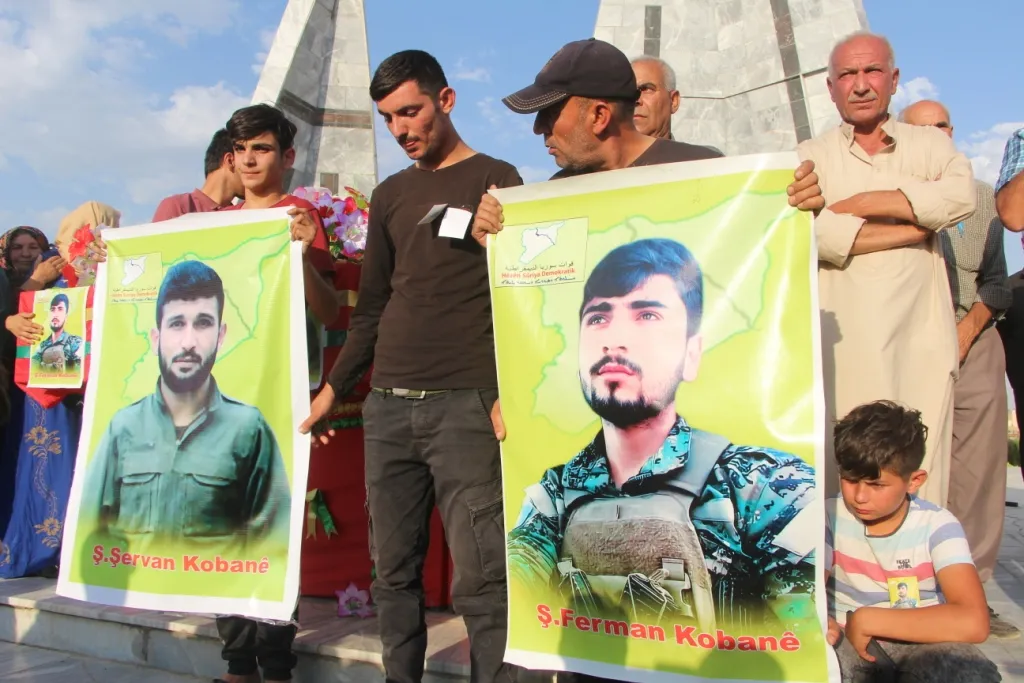 Li Kobanê û Minbicê 4 şehîd hatin oxirkirin
