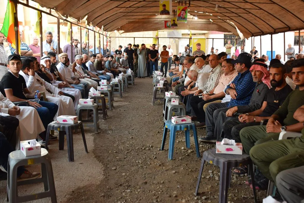 ​​​​​​​Şêniyên Girkê Legê, Çilaxa û Dêrikê sersaxî ji malbata şehîd Bozan re xwest