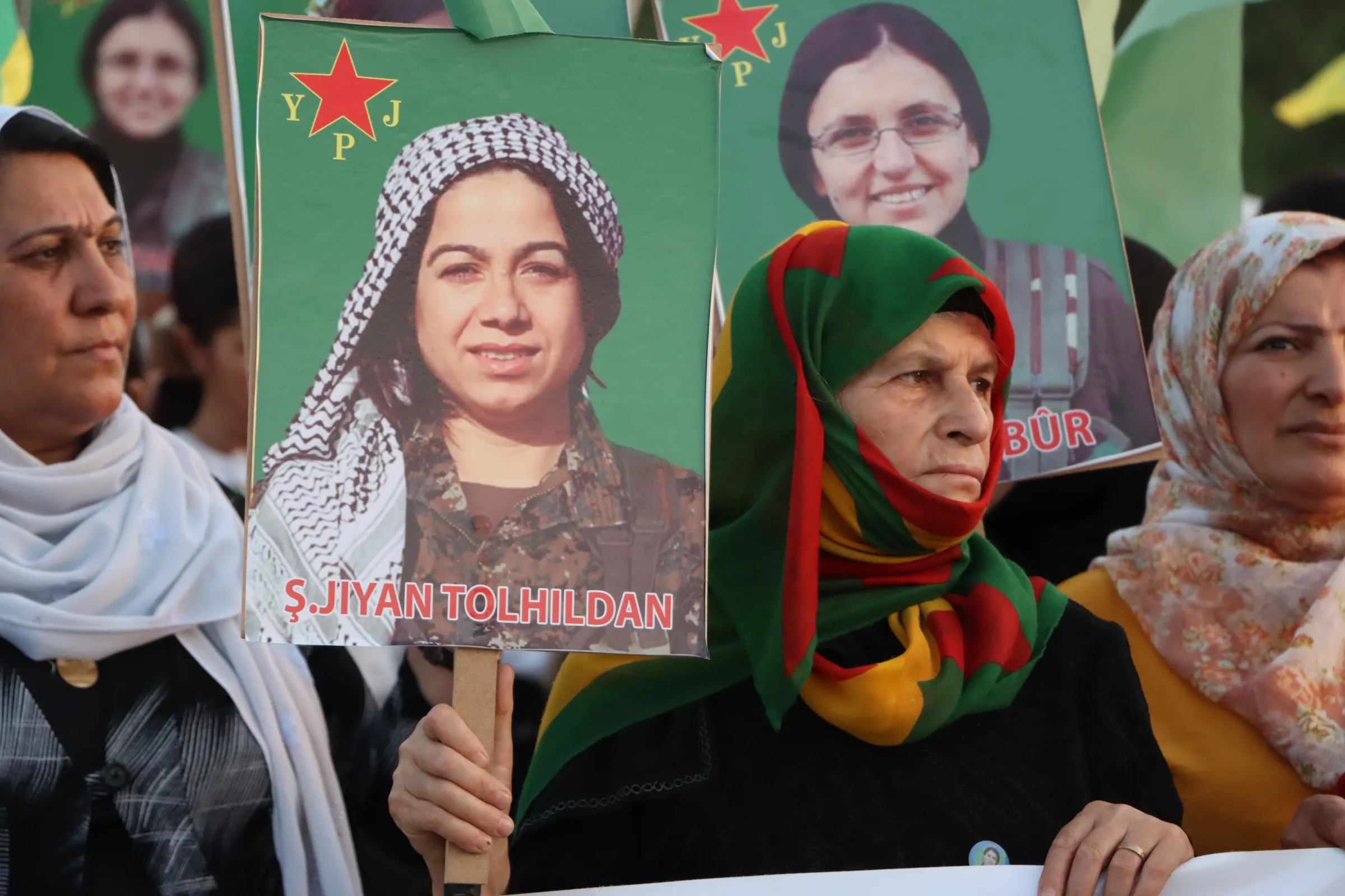 ​​​​​​​Jinên herêma Cizîrê: Ji bo serkeftinê em ê şev û roj di tevgerê de bin