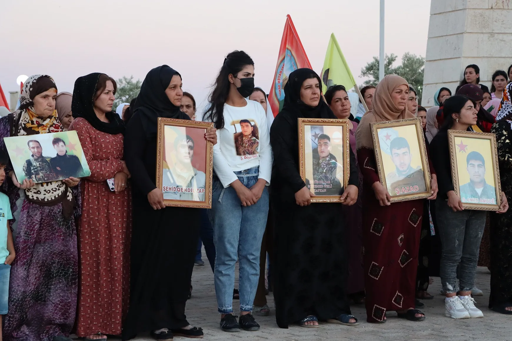 ​​​​​​​Li Amûdê û Qamişlo şehîdên meha Tîrmehê hatin bibîranîn
