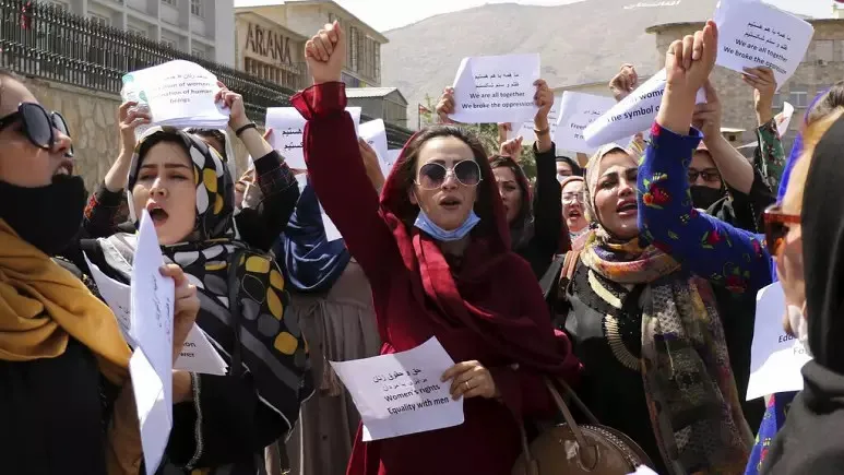​​​​​​​Talîban: Li şûna xwe xizmên xwe yên mêr pêşniyaz bikin