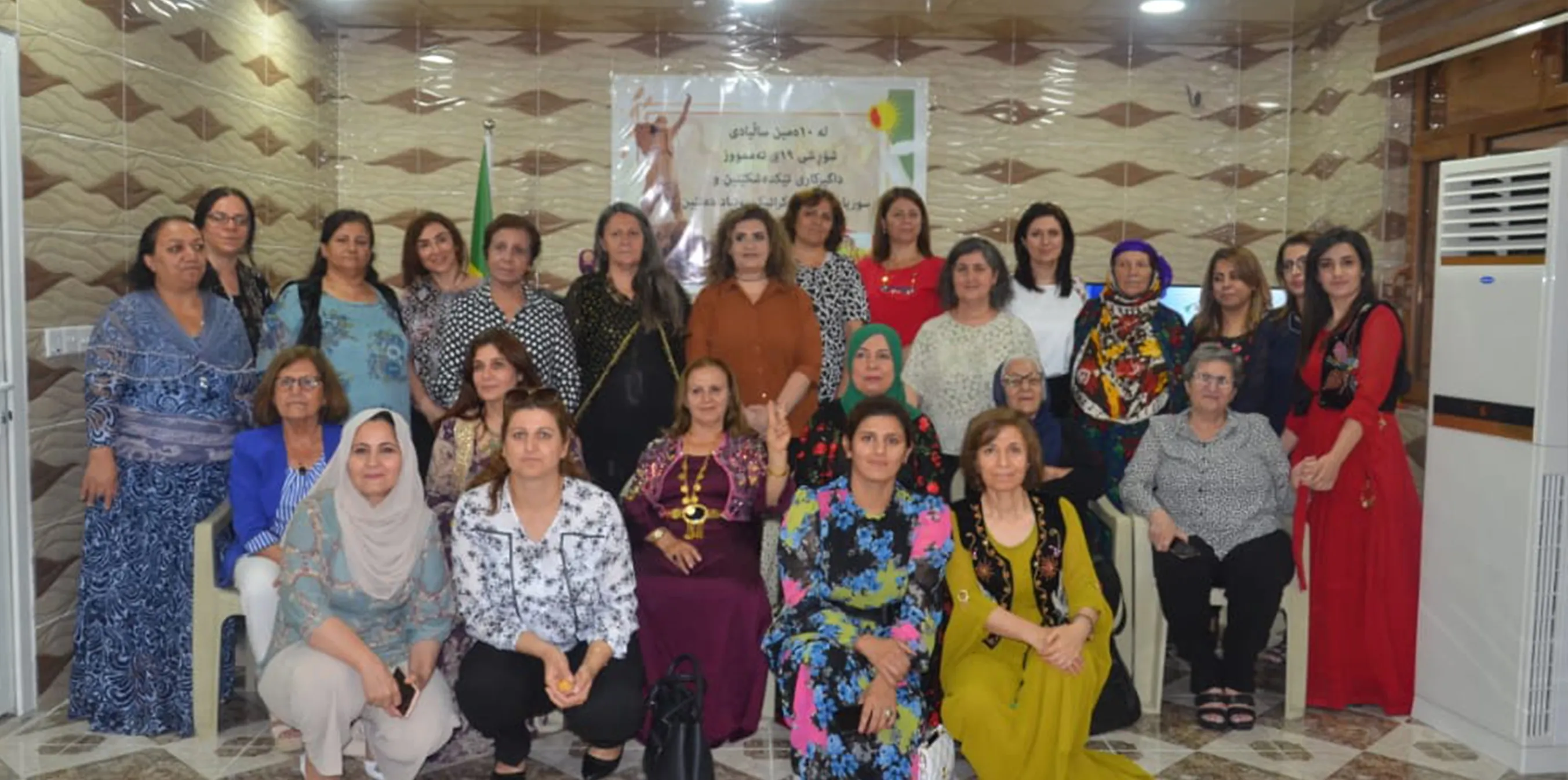 Nûnertiya Kongra Star a Başûr semînerek li ser rola jinan di şoreşa Rojava de da