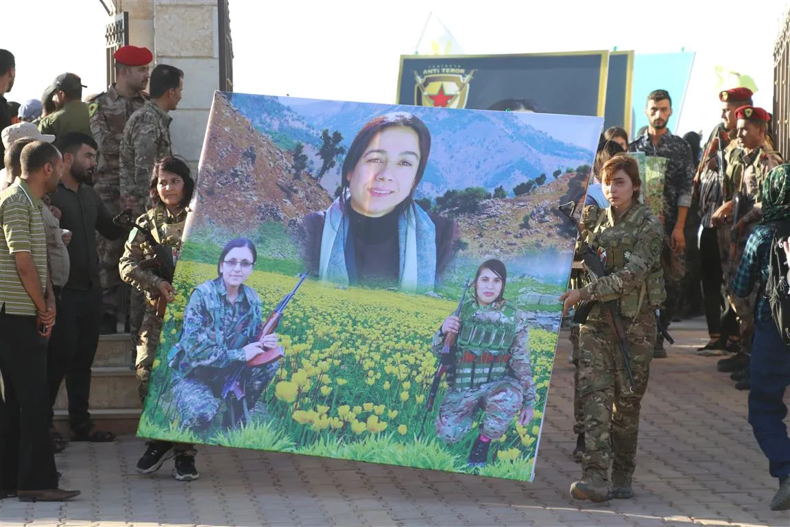 Fermandarên şehîd Jiyan, Barîn û Roj bi merasîmeke bi heybet hatin oxirkirin
