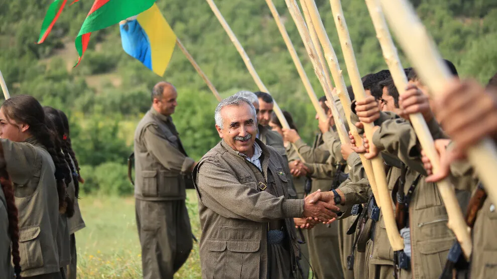 Murat Karayilan: Bi 15'ê Tebaxê re zincîrên koletiyê hatin şikandin