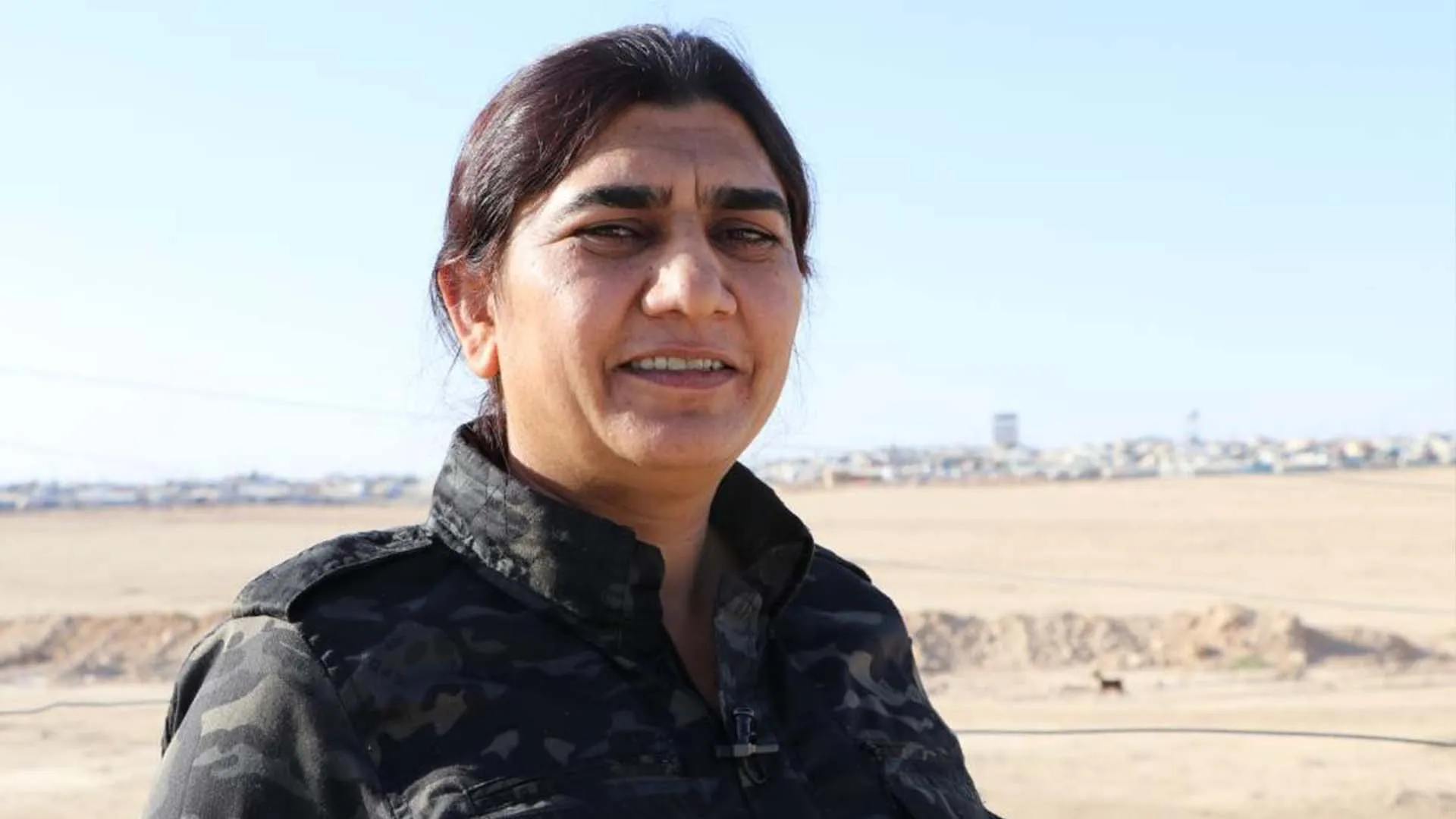 Dilbirîn Kobanê: Dewleta Tirk ji herêmên dagikirî çeteyan û çekan dişîne Kampa Holê