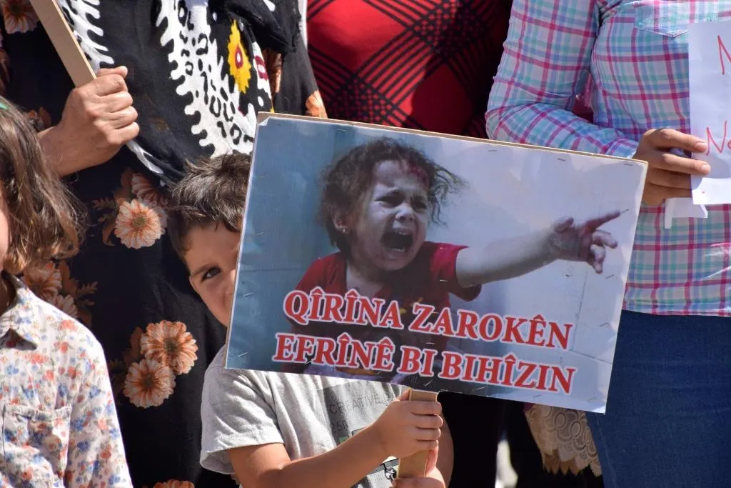 Şêniyên kantona Qamişlo li dijî êrişên dagirkeriya Tirk derketin