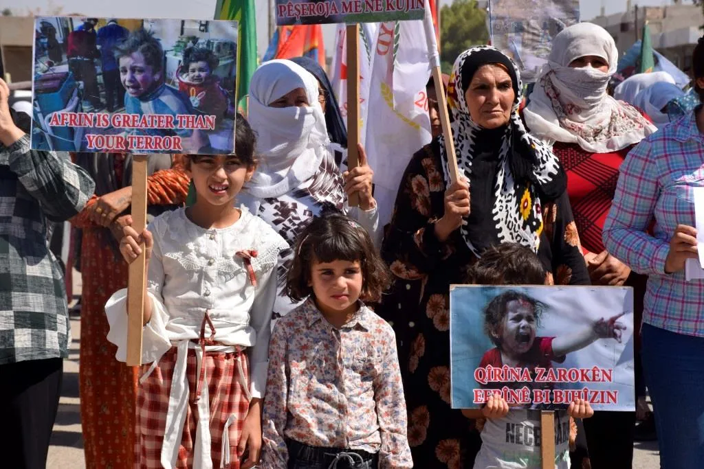 Şêniyên kantona Qamişlo li dijî êrişên dagirkeriya Tirk derketin