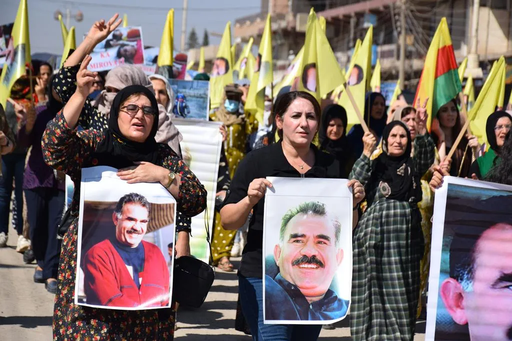 Şêniyên kantona Qamişlo li dijî êrişên dagirkeriya Tirk derketin