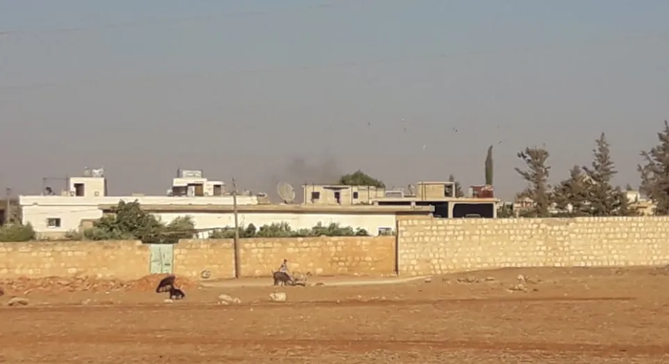 Dagirker êrişî gundekî Şehbayê dikin