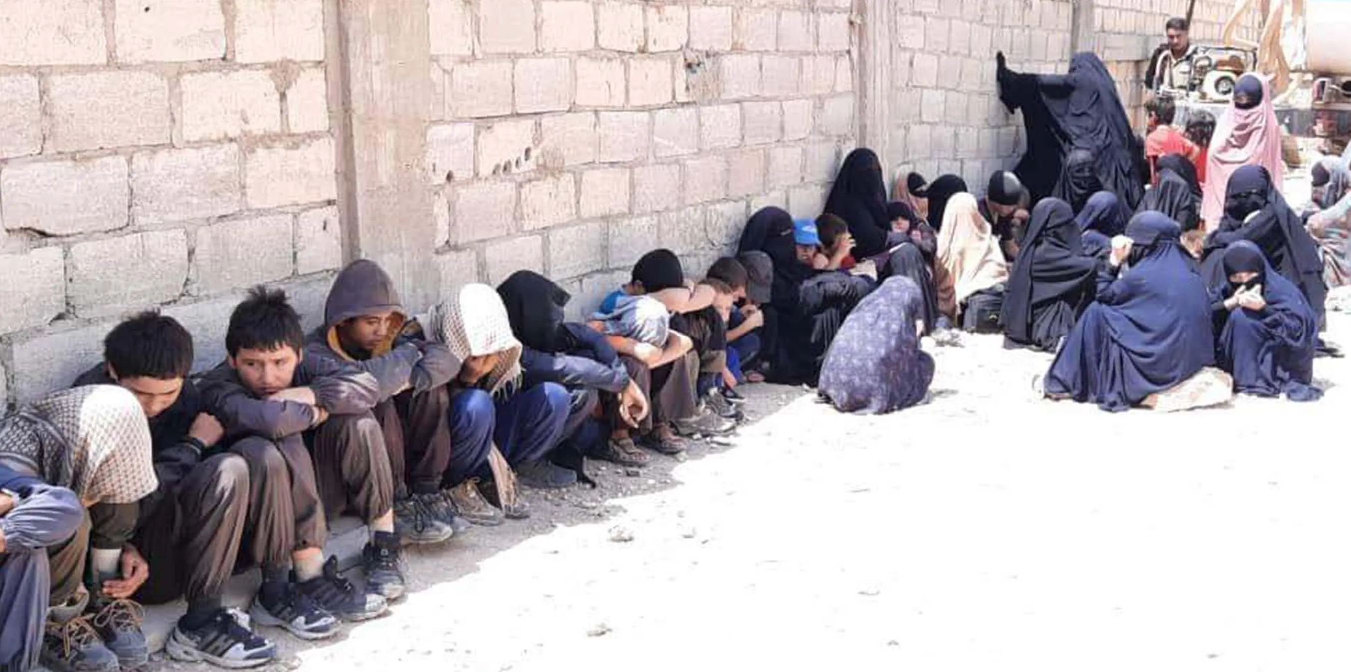 ​​​​​​​Hêzên ewlekariyê hewldana revandina malbatên DAIŞ'î ji Kampa Holê têk bir