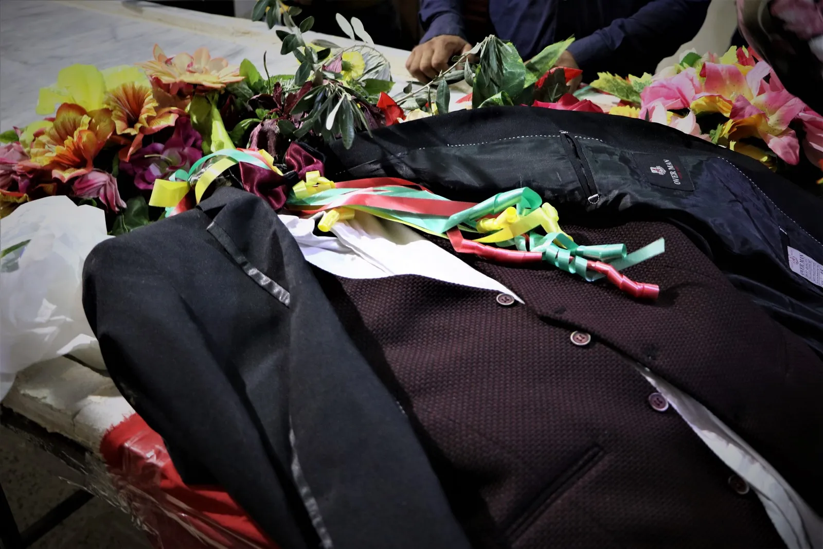Bi merasimeke bi heybet şêniyên herêma Efrînê şehîdên êrişa Til Rifetê oxir kirin
