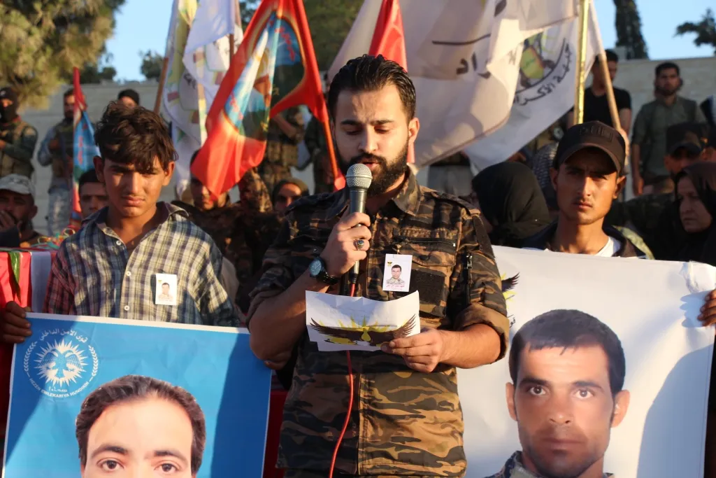 ​​​​​​​Li Minbicê ji bo şehîd El-Elî û El-Henefî merasîm hat lidarxistin
