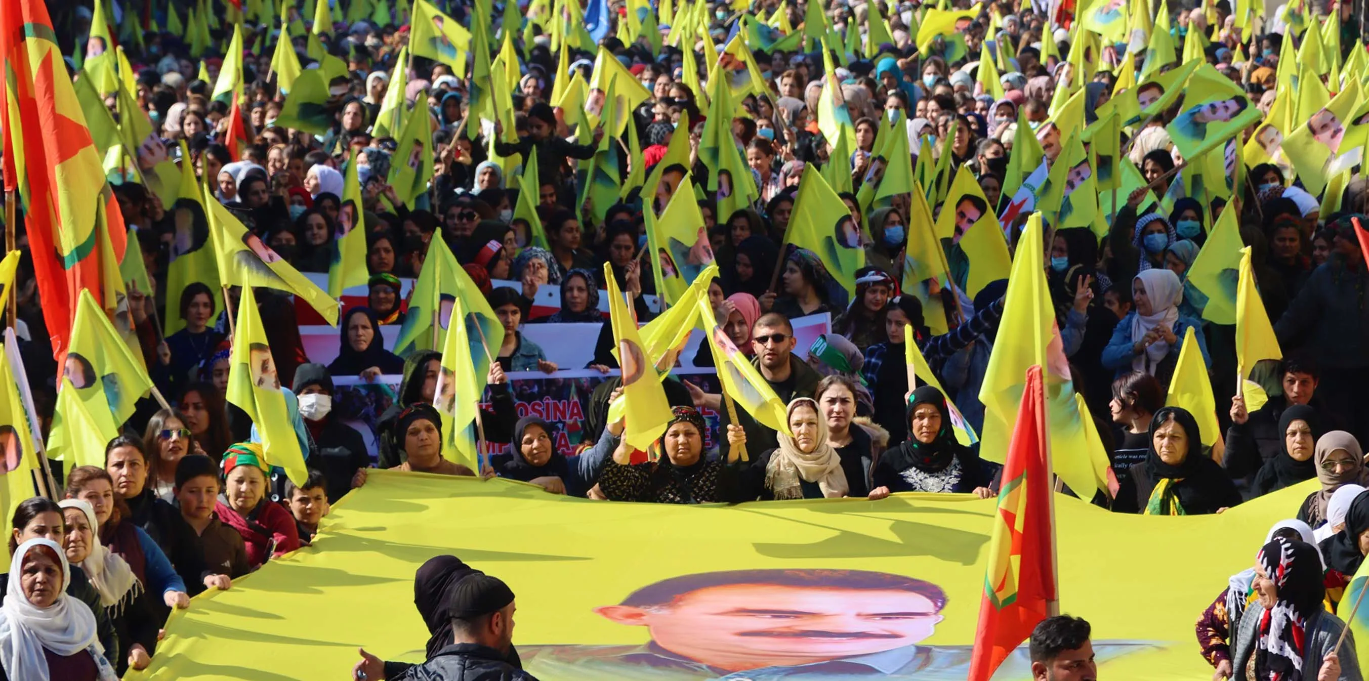 ​​​​​​​Malbatên şehîdan: Bi yektiyê em dikarin tecrîdê bişkînin