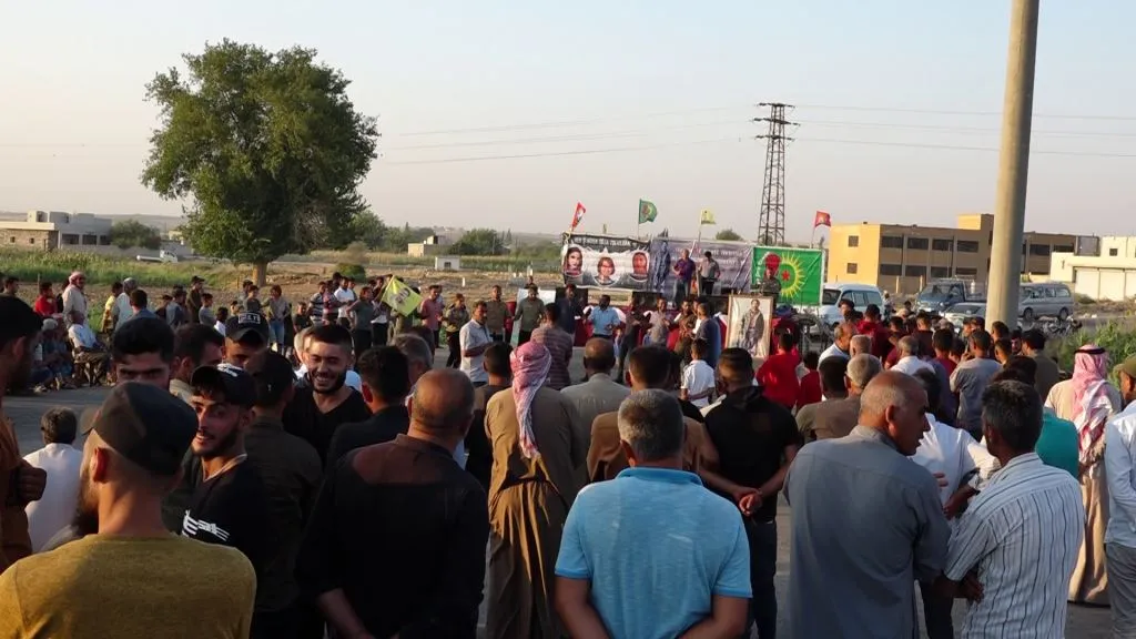 ​​​​​​​Li gelek bajaran bi boneya 15'ê Tebaxê çalakî hatin lidarxistin