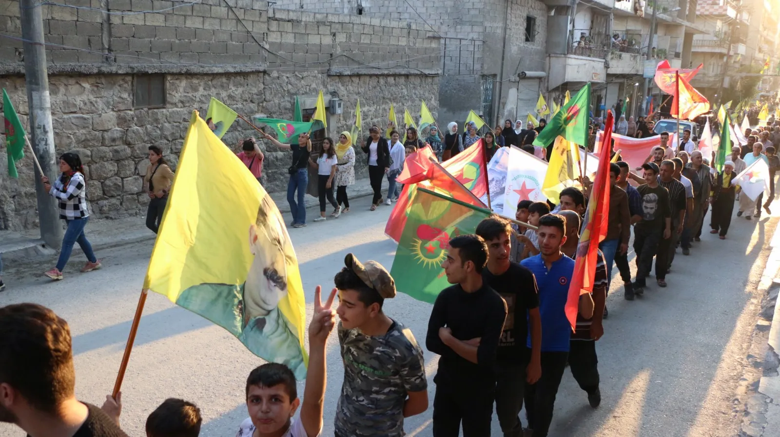 ​​​​​​​Li Helebê çalakiyên li dijî tecrîd û êrişên dagirekriya Tirk dest pê kirin