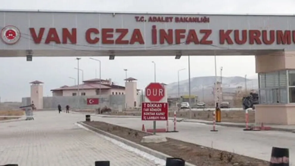 ​​​​​​​Girtiyên Girtîgeha Wanê dest bi greva birçîbûnê kir
