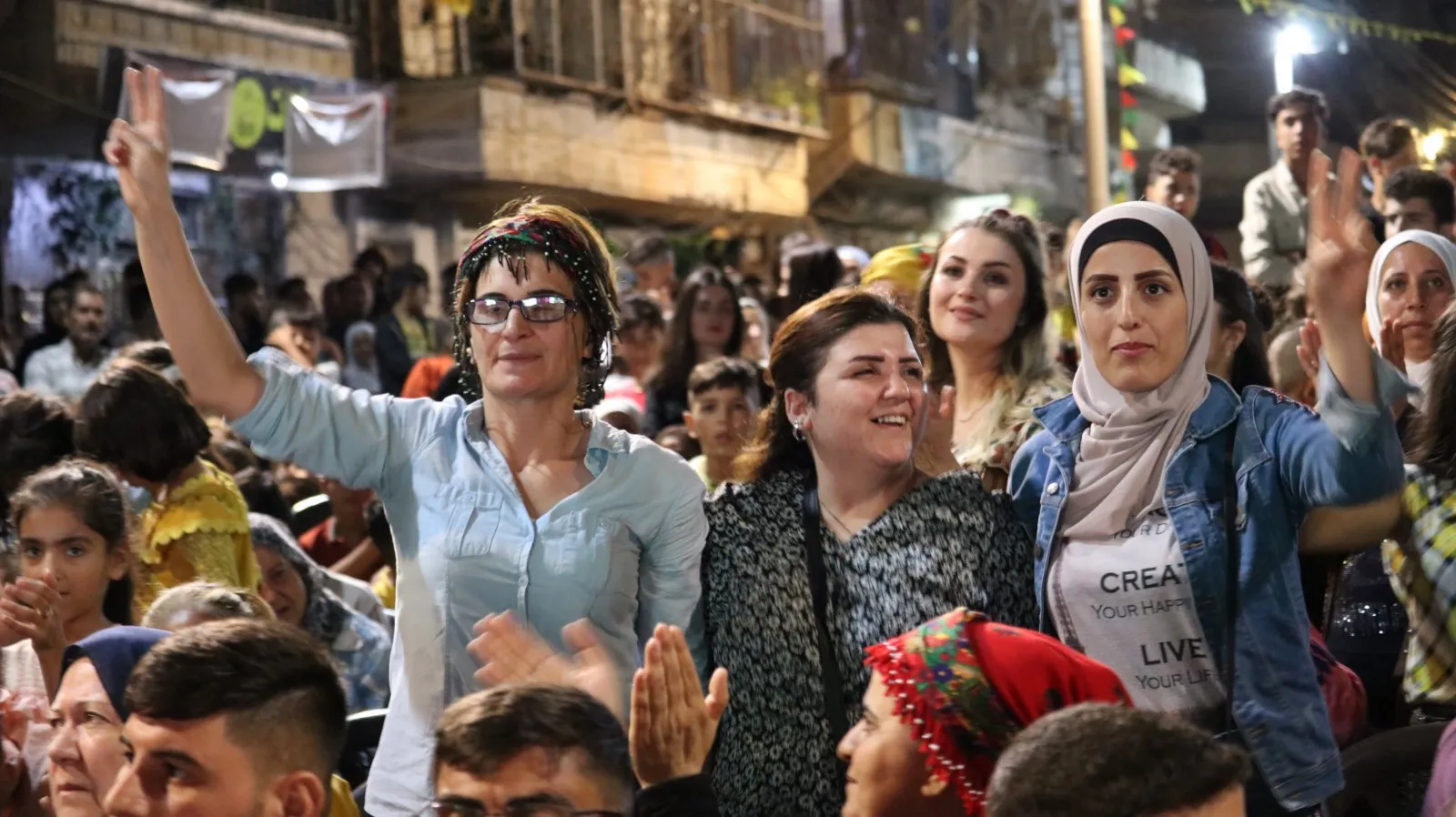 ​​​​​​​Festîvala Şehîd Berçem di roja duyemîn de dewam dike